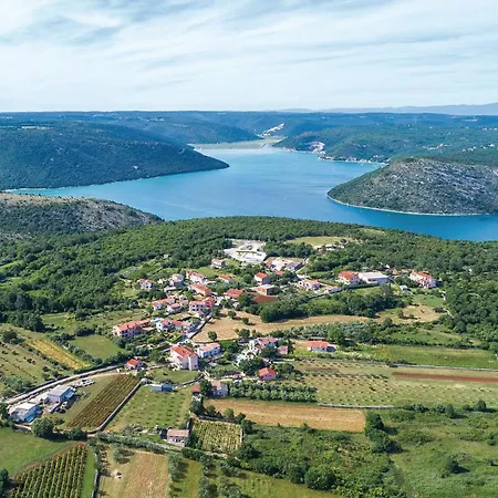 Luxurious In Vikendica Krnica